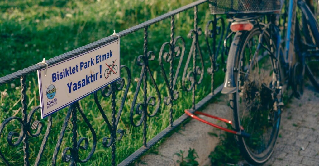 2026年改正道路交通法で変わった自転車のルールと罰金制度を説明する図解