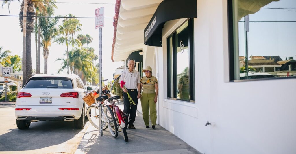 自転車の罰金摘発事例をニュース形式で紹介し、安全運転の重要性を訴える図解