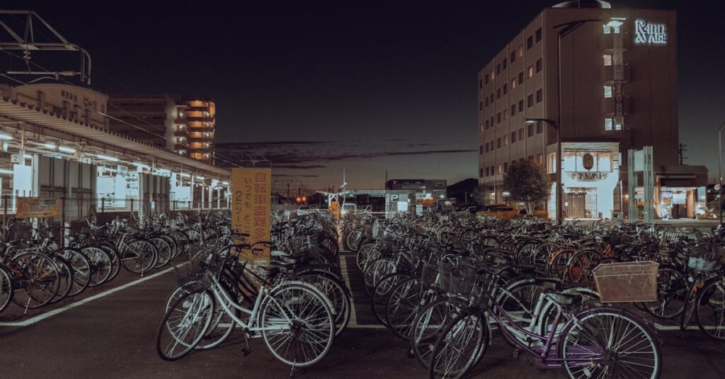 自転車青切符制度の今後の展望や社会の安全意識向上を示す未来志向のイメージ画像