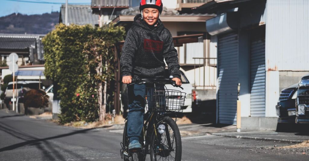 家庭で使える自転車安全チェックリストを紹介する図解イメージ