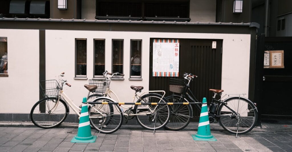 家庭で使える自転車安全チェックリストを紹介する図解イメージ