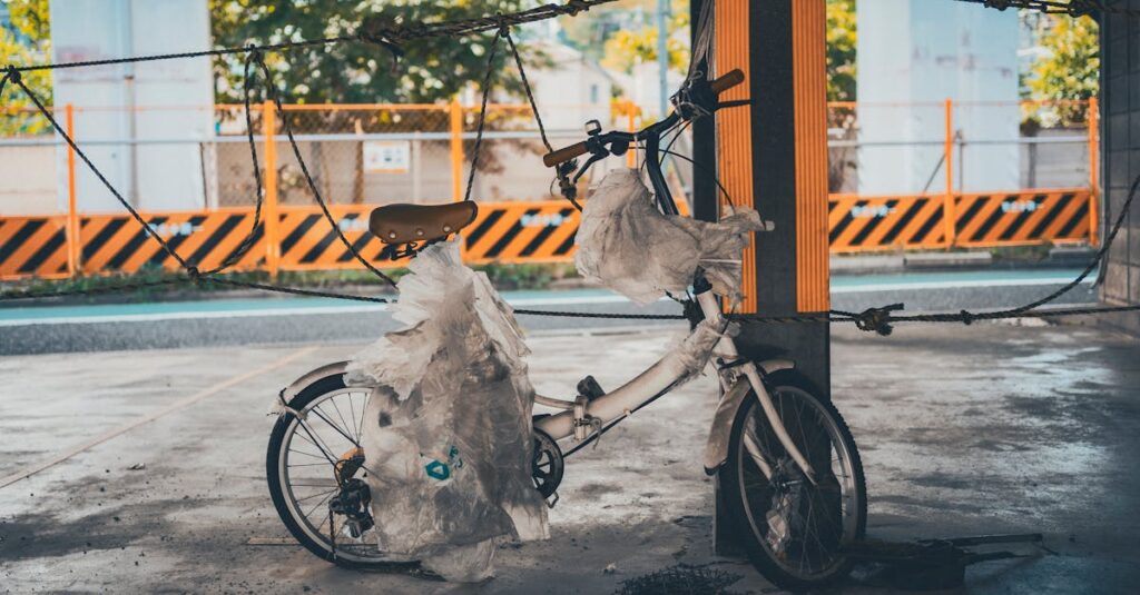 自転車青切符制度の今後の展望や社会の安全意識向上を示す未来志向のイメージ画像